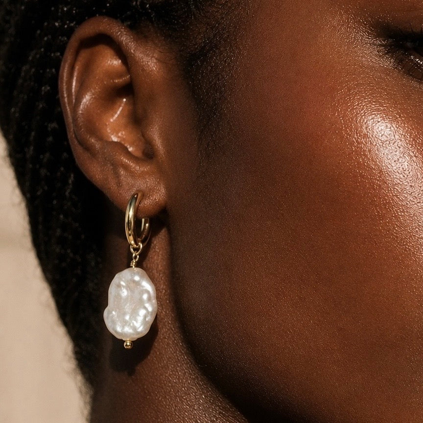Amara Baroque Pearl Hoop Earrings