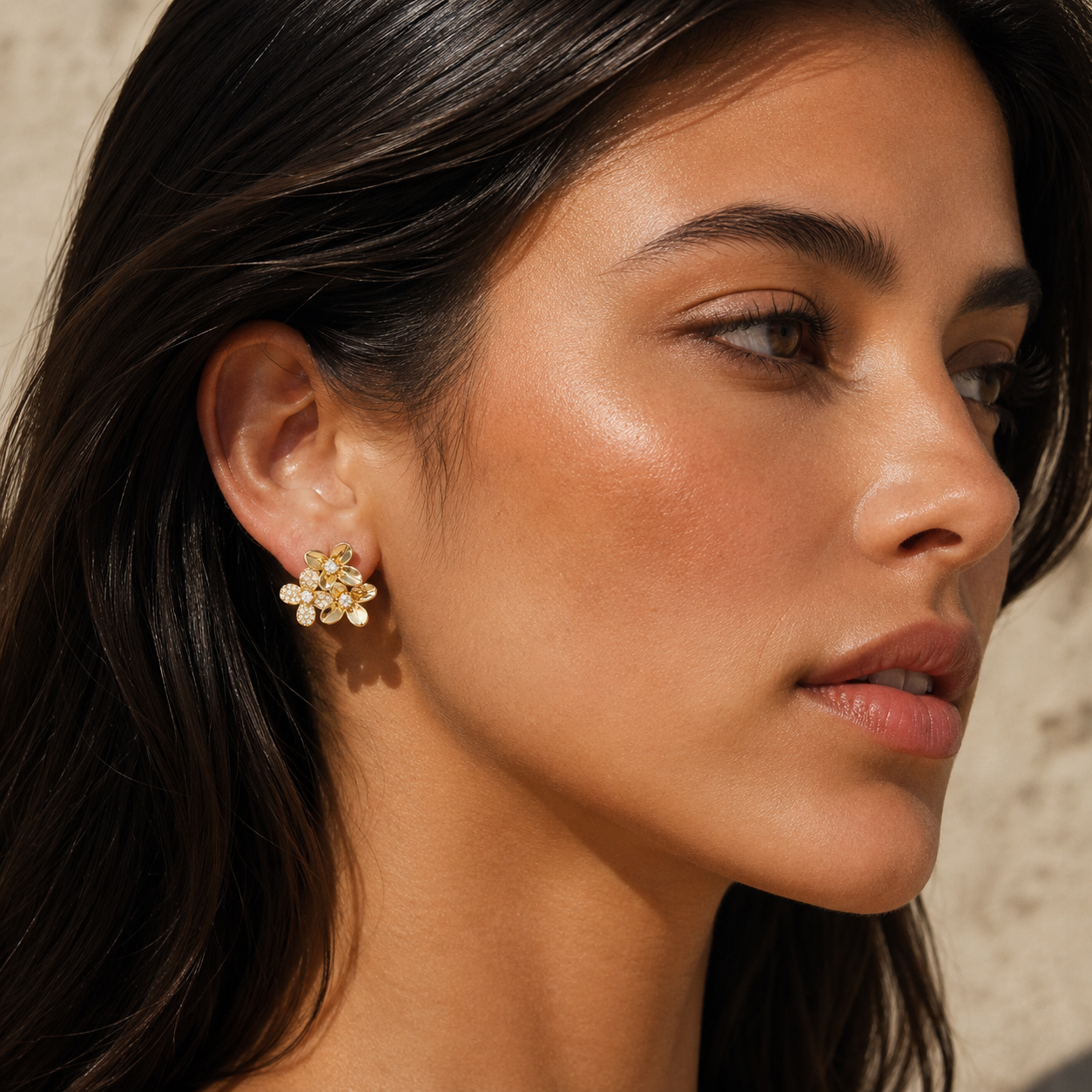 Daisy Crystal Flower Stud Earrings