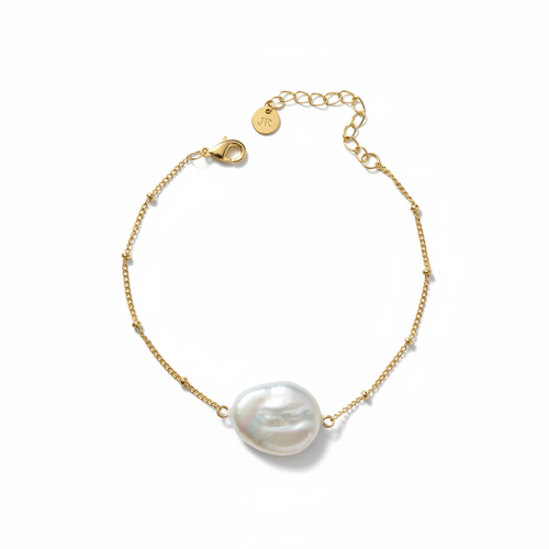 Baroque Pearl Bracelet – Fastened Circle Flat Lay