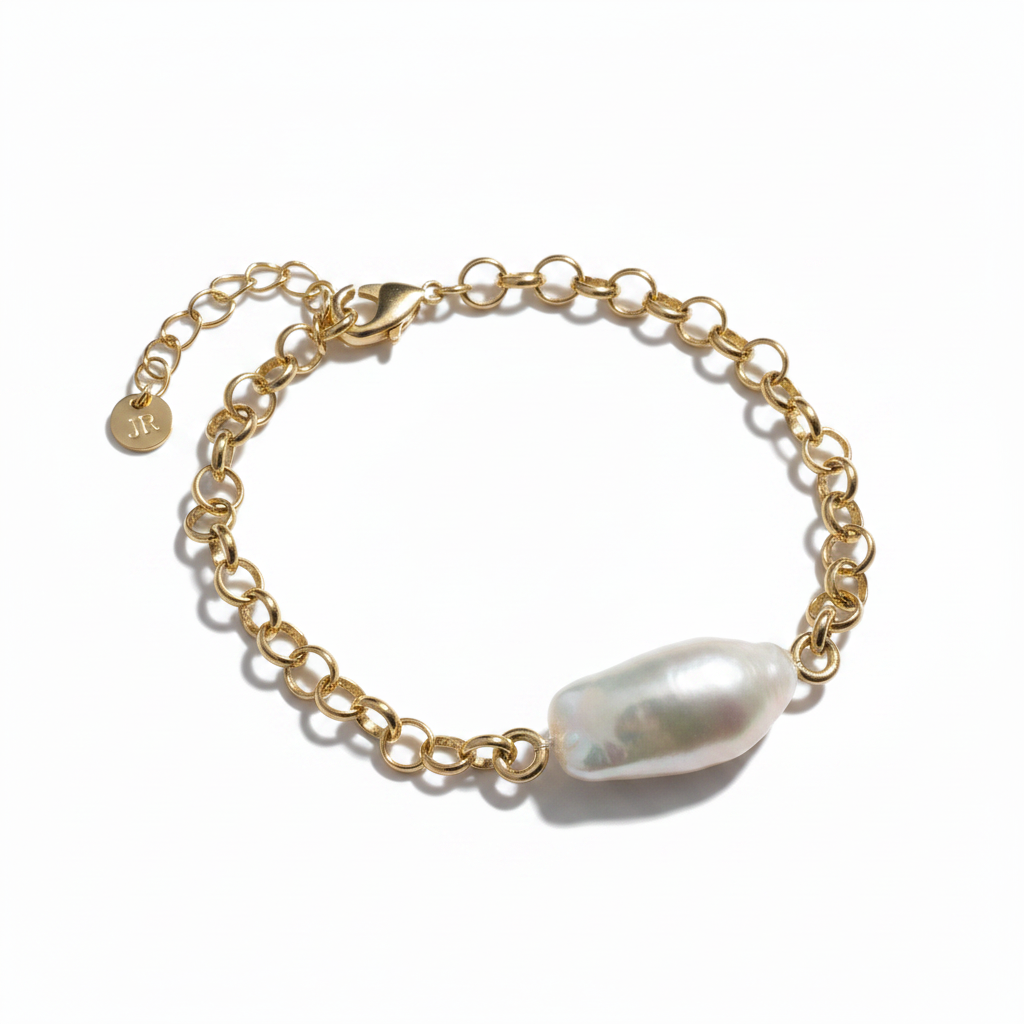 Baroque Pearl Gold Bracelet – 3/4 Angle